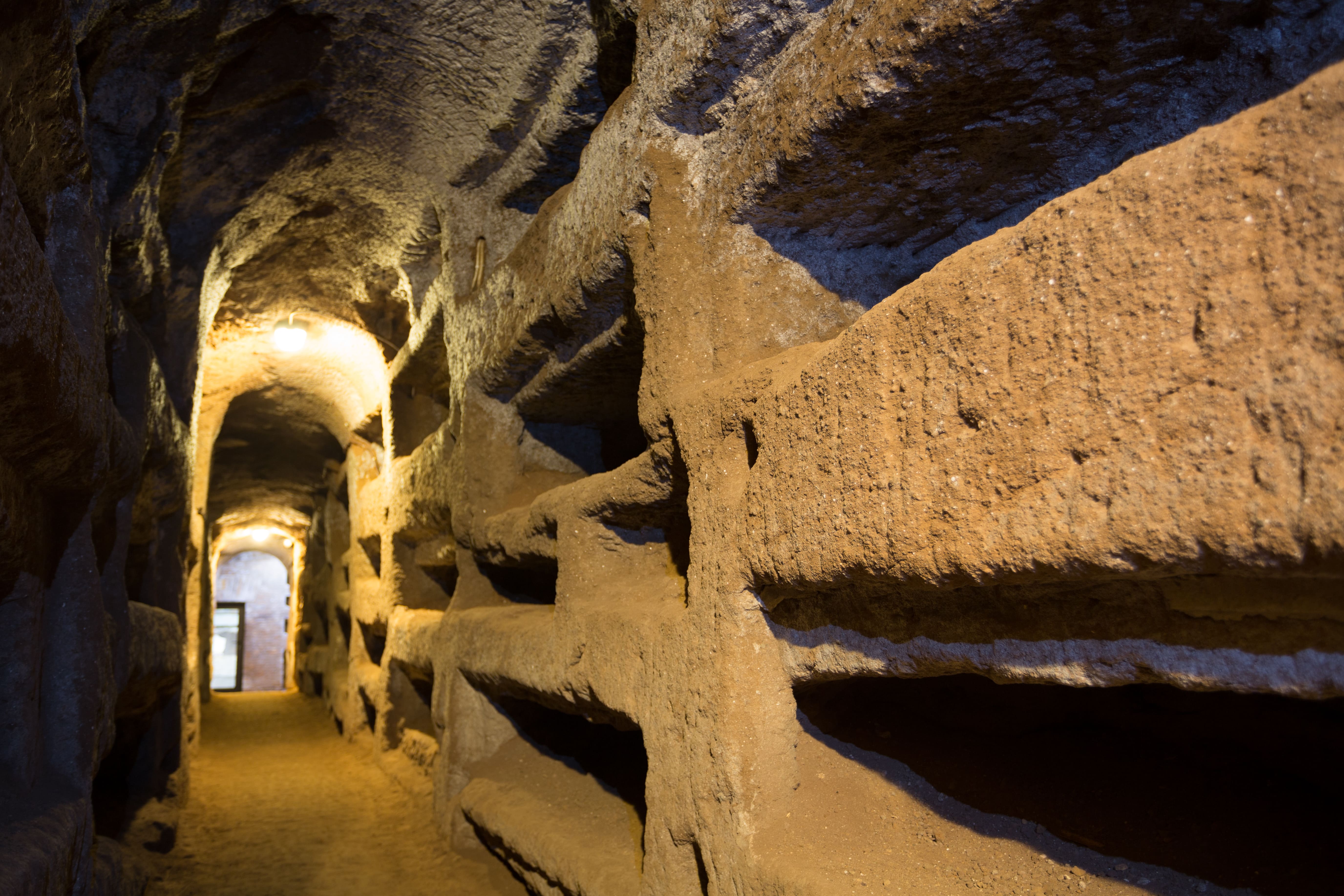 San Callisto Catacombs guided tour